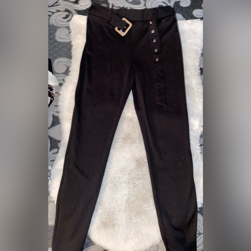 Pants with belt